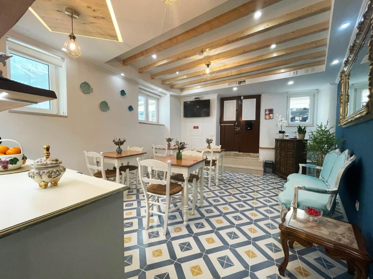 Baia Do Mundo Bed & Breakfast เซตุบาล ภายนอก รูปภาพ
